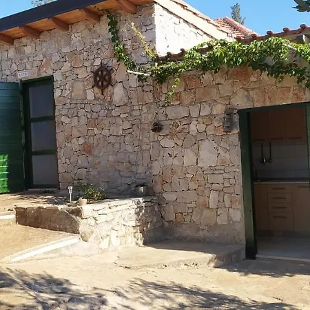 Robinson House Kata * Milna (Brac)