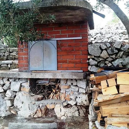 בית נופש Robinson House Kata