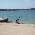 Robinson House Kata Milna (Brac)