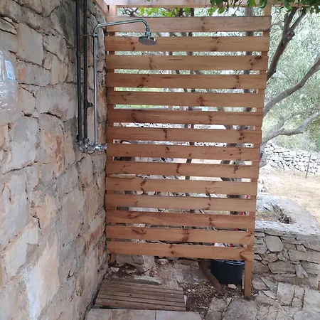 Tatil Evi Robinson House Kata Milna (Brac)